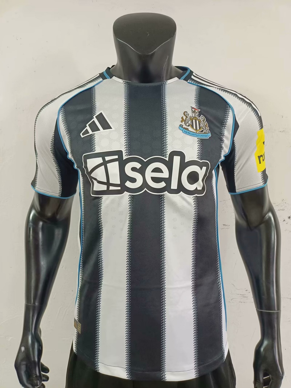 AAA Quality Newcastle 25/26 Home Soccer Jersey(Player)